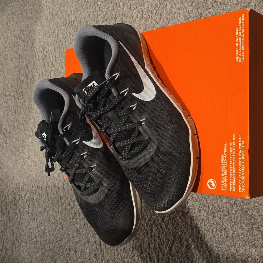 Woman's Nike Metcon 3 Training shoe, size 10